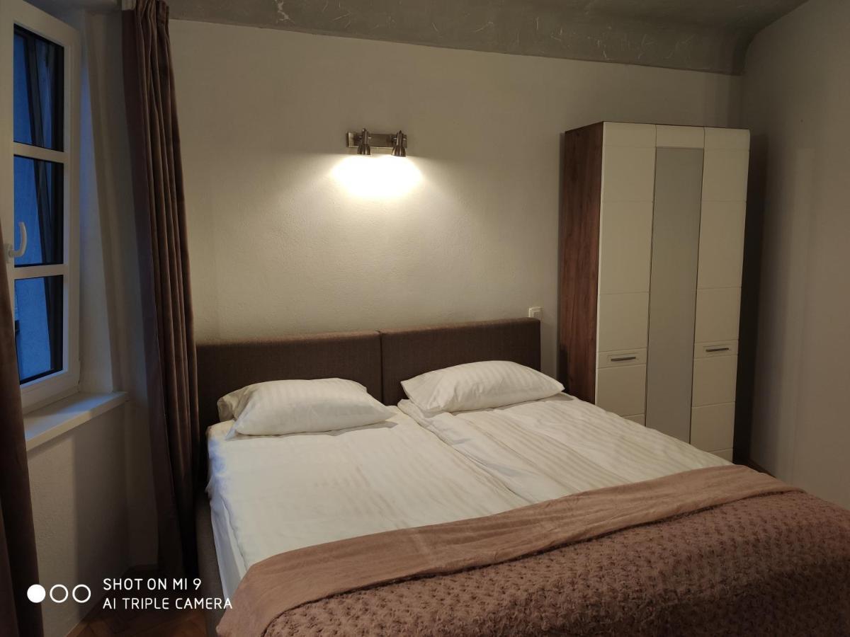 Aparthotel Cross Street 4 Λιουμπλιάνα Εξωτερικό φωτογραφία